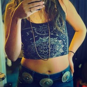 Lotus flower crop tank size small